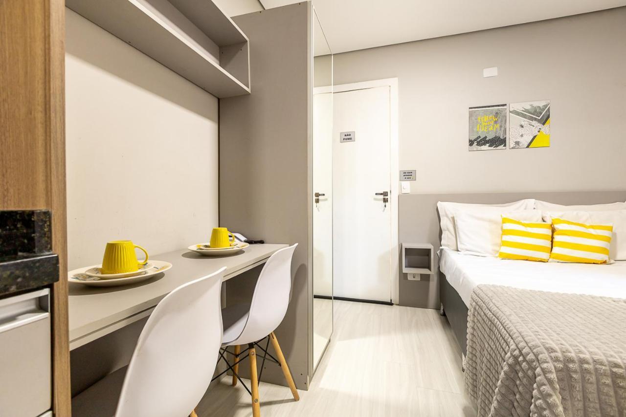 09- Studio Lindamente Decorado! Ideal Para Casal!!! กูรีตีบา ภายนอก รูปภาพ